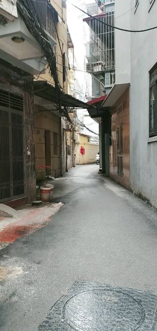 51M2 NHÀ 4 TẦNG CẦU GIẤY MẶT NGÕ ÔTÔ NHỎ ĐỖ CỬA CHỈ CÓ 10,6 TỶ