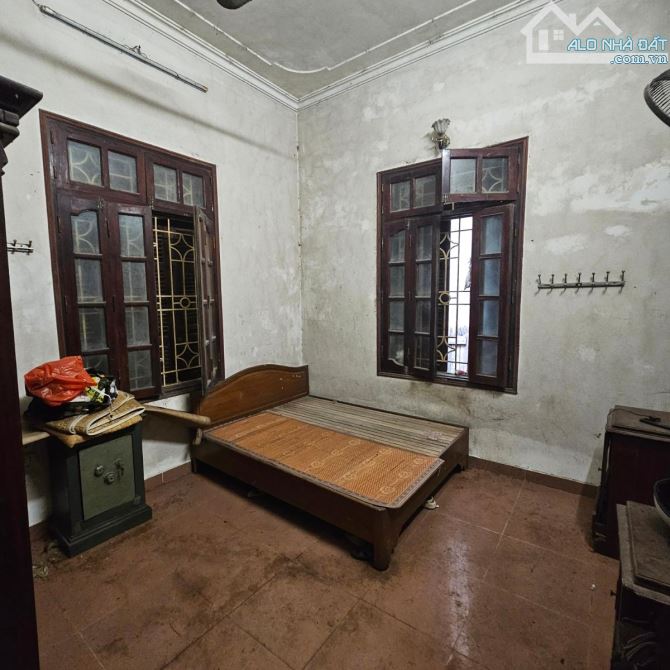 Bán nhà 6 tầng trong ngõ xuân thủy cầu giấy Hà Nội