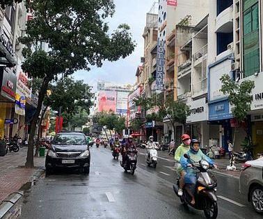 HIẾM - MẶT TIỀN ĐƯỜNG TRẦN HỮU TRANG - UBND PHÚ NHUẬN 61M2 - NHỈNH 13 TỶ