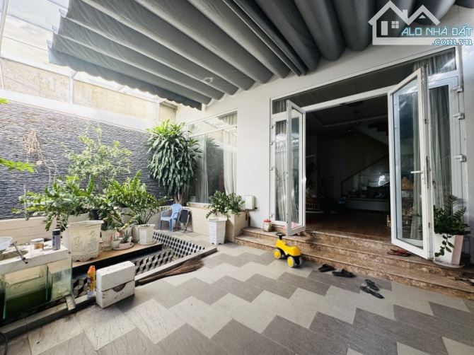 82m2 thổ cư,hẻm xe hơi, Villa mini 4 tầng, 7x11, Đường 8,Linh Xuân,Thủ Đức