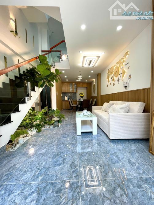 Nhà Đẹp Lung Linh_5 Tầng_Gara Ô Tô_Hẻm 6M Gần Mặt Tiền_Sát Khu Tên Lửa