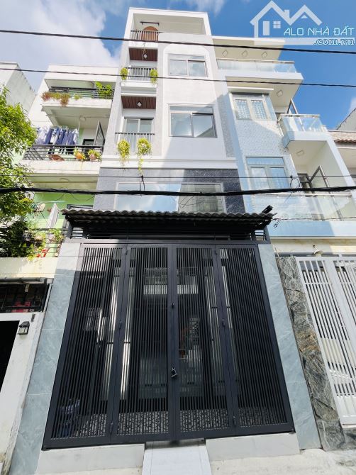 Bán nhà 5 Tầng, 4X13M, Hẻm xe hơi, Lê Văn Quới, Tặng full nội thất