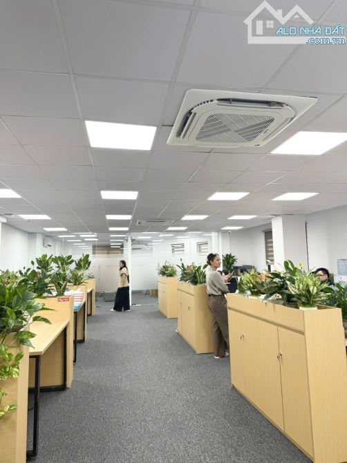 BÁN TOÀ NHÀ PHỐ DƯƠNG KHUÊ, CẦU GIẤY - LÔ GÓC 180M x 10T CÓ HẦM - DÒNG TIỀN 250TR/TH