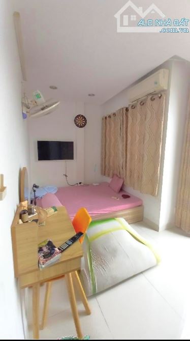 CHỈ 2.5 TỶ NHÀ 2 TẦNG LOTTE MART QUẬN 7, (5.1x7), 2PN, 2WC - 10