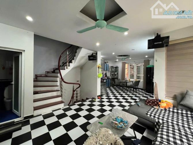 BÁN NHÀ NGHĨA DŨNG – BA ĐÌNH – 35M² – GIÁ 12 TỶ - 10