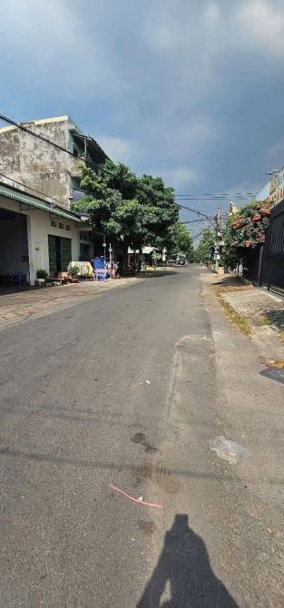 BÁN DÃY TRỌ 10X30M,  KHU DÂN CƯ ĐÔNG AN, SAT MỸ PHƯỚC TÂN VẠN GIÁ 7.9 TỈ DT 300M2, 22TR/TH - 1