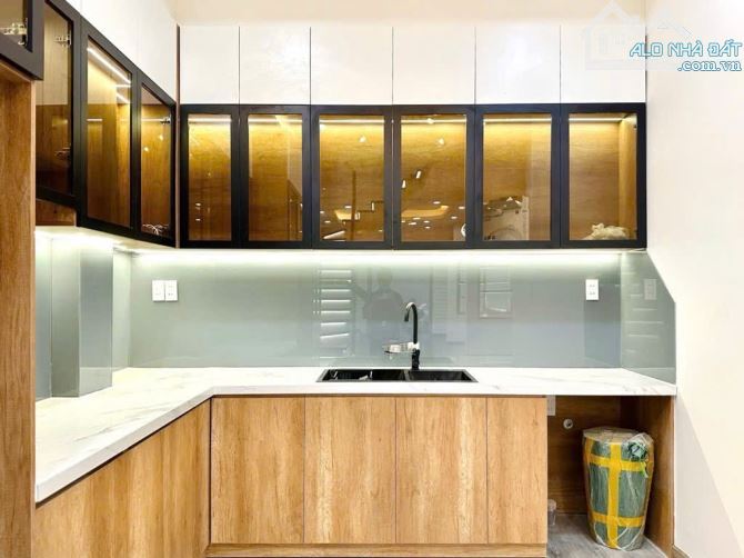 SIÊU PHẨM 3 MẶT NGUYỄN ĐÌNH CHÍNH P11 PHÚ NHUẬN 4 TẦNG 60 M2 - 11