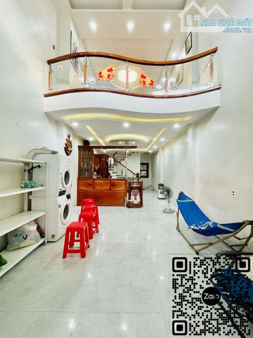 Khu Tên Lửa - 3 phút đến Aeon Mall Bình Tân - 5 tầng - Nội thất gỗ cao cấp - 1