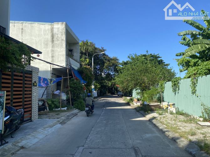 Bán Lô Đất 328 M2 Đường Mặt Tiền Bình Hoà 15 - Tặng Kèm Dãy Trọ 25 Triệu/ Tháng - 1
