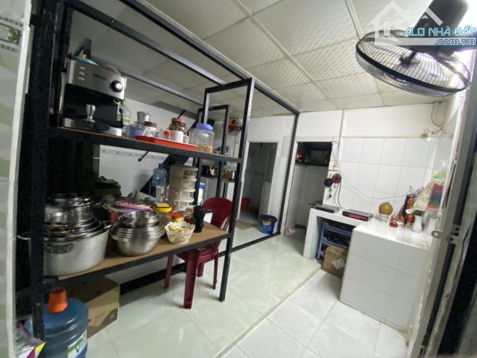 Nhà chưa qua đầu tư 144m2 hẻm xe hơi 9,5 x 15m đường số 8 Phường 11 Gò Vấp nở hậu không QH - 1