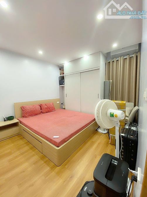 SIÊU PHẨM TẬP THỂ HOÀNG QUỐC VIỆT, TẦNG 1, NGÕ OTO TRÁNH, FULL NỘI THẤT, SỔ ĐỎ, Ở NGAY - 1