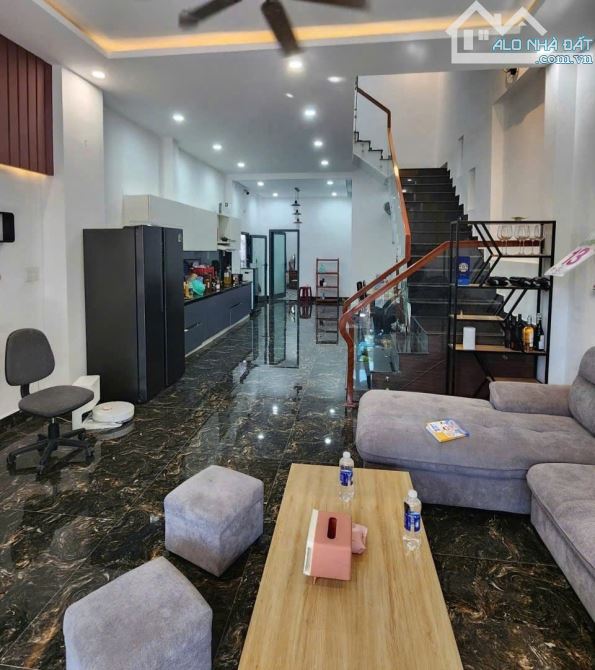 🌟🏕️🌟Bán nhà 3 tầng đẹp mới, mặt tiền Chơn Tâm. Hòa Khánh. 117m2. Giá 5,78 tỹ. - 1