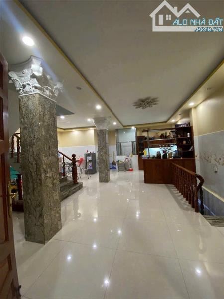 Bán gấp biệt thự 5T An Dương Vương, có hầm, đường nhựa 8m, 106m2, SHR, HCĐ, chỉ 13.3 tỷ. - 1