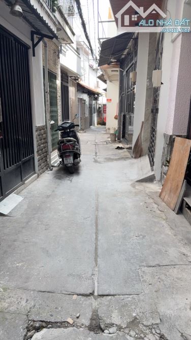 BÁN NGÔI NHÀ NHỎ 2 TẦNG, 2PN, DT 36M2, GẦN NGÃ NĂM GÒ VẤP NHỈNH 4 TỶ - 1