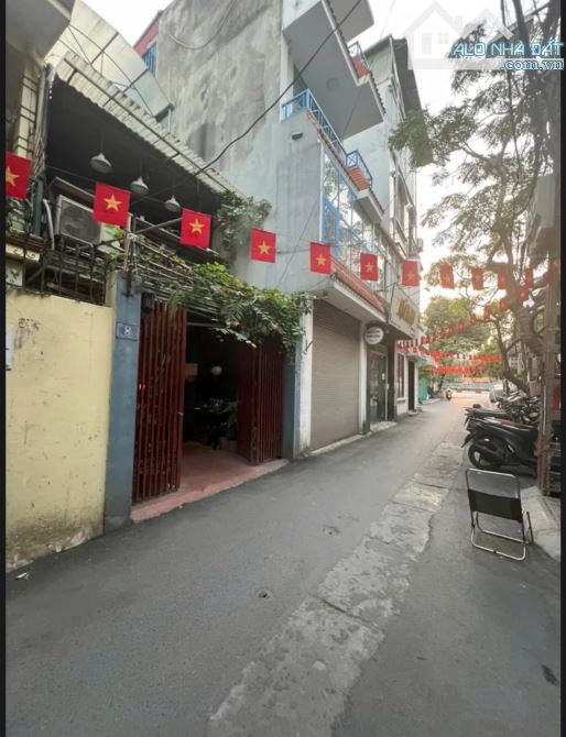 Ngõ 29 Nguyễn Chí Thanh - DT 52m x 3 tầng - mặt tiền 3.3m -giá 16.3 tỷ - ôtô đỗ cửa- dòng - 1