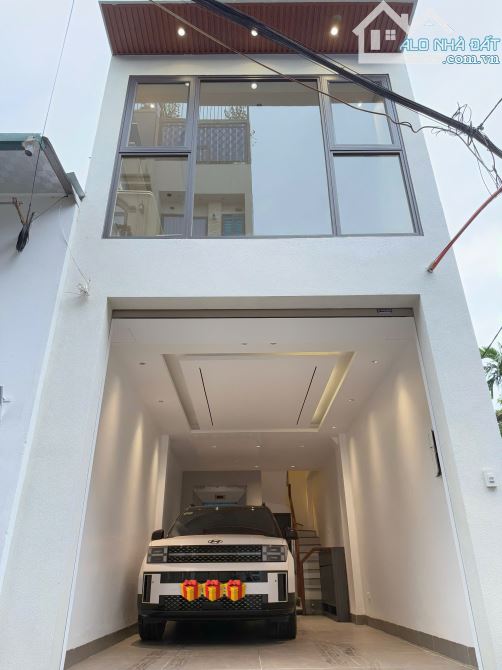 Bám nhà Phúc Đồng, Gara, thang máy, ngõ thông và nông, 38m2, mt 3.8m, 6t, 10.8 tỷ - 1