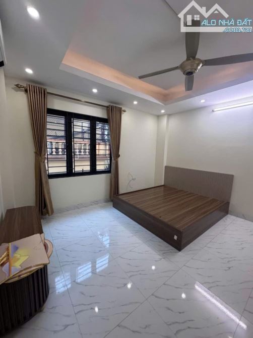 Huyền kỳ phú lãm hà đông _ 40m _ô tô qua nhà _ ngõ thông _vị trí vô cùng đắc địa _đông - 1