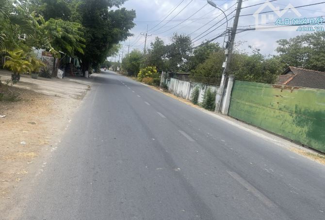 Chú Năm bán lô đất 143m2 giá 750 triệu đường Suối Lội, xã Tân Thông Hội, Củ Chi - 1