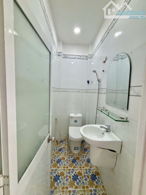 Bán nhà hẻm 2266 Huỳnh Tấn Phát, Nhà Bè, dt 3x8m, 1 lầu. Giá 1,49 tỷ - 1
