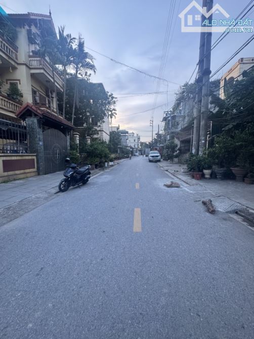 Bán đất phố Thúy Lĩnh, diện tích 100m², mặt tiền 5m, vỉa hè rộng, ô tô tránh Giá chỉ 14, - 1
