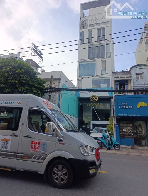 NHÀ 3 TẦNG 5.5 x 26M, MẶT TIỀN CÁCH MẠNG THÁNG 8, QUẬN 3 - 1
