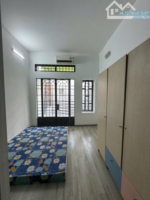 🔥 1 CĂN RA MT HUỲNH VĂN BÁNH, 50m2, 2 TẦNG, 2 PN, 2WC. GIÁ : 9,3 tỷ 🔥 - 1