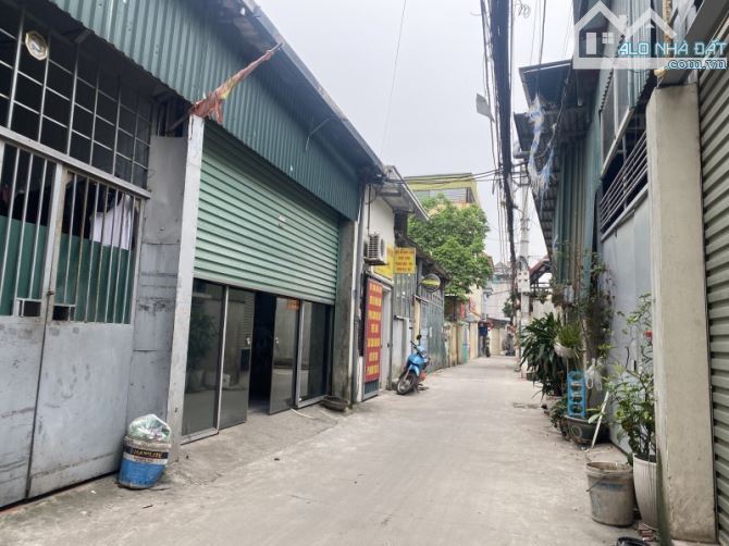 Bán nhà phố Thúy Lĩnh,diện tích 68m², 3 tầng dân xây, mặt tiền 6,8m Ô tô đỗ cửa,chỉ 10,5tỷ - 1