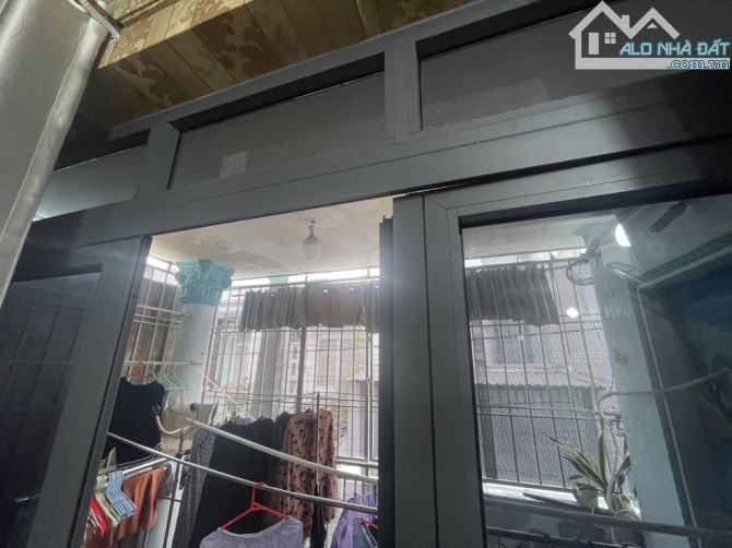 NHÀ 2 TẦNG Q7 – Ô TÔ SÁT NHÀ – 64M² – SHR GIÁ NHỈNH 5ty TL - 1
