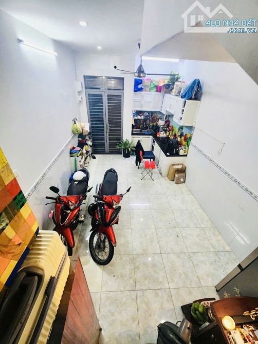 Nhà Hiếm Hoàng Hoa Thám, Q.PN, DT 39m2 giá chưa đến 4 Tỷ - 1
