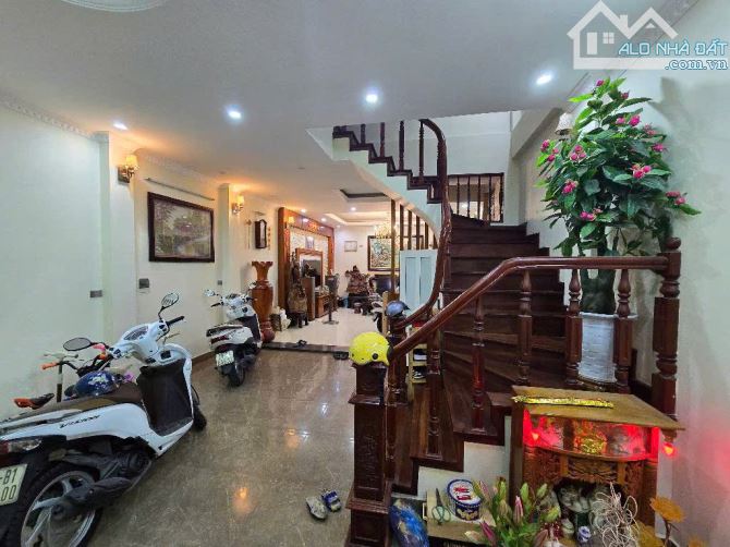 Ba Đình-phân lô-oto tránh-Gara-ô chờ TM. 6OM TT quận, sát hồ TÂY.đi bộ td đường TN .vip - 1