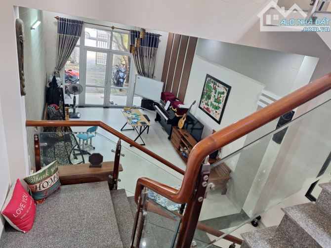 💥 Bán Nhà 2 tầng Mặt tiền đường 7m5 Lý Triện, Thanh Khê - DT 105m2 - Chỉ hơn 8 tỷ - 1