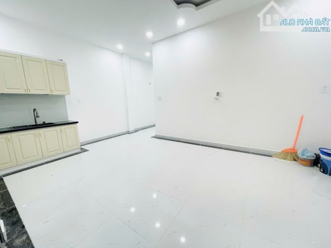 BÁN NHÀ MỚI GẦN HẼM XE HƠI,ĐƯỜNG HUỲNH TẤN PHÁT,PHÚ MỸ QUẬN 7, 108M2(6X18), 3PN-GIÁ 5.9 TỶ - 1