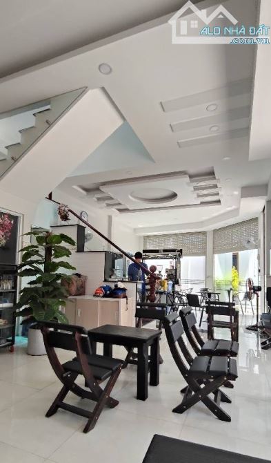 CẦN BÁN NHÀ 2 TẦNG- KHU NGUYỄN THỊ TÚ  GIÁ CHỈ HƠN 4🧄 - 1