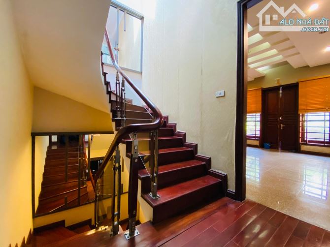 Cần bán phân lô, ô tô tránh, thang máy, kinh doanh, Nguyễn Như Uyên, 114m2, 5x tỷ - 1