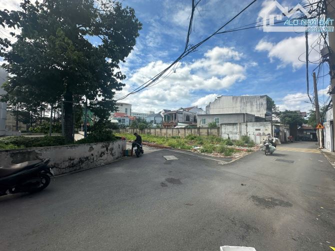 Bán lô đất 85m2 cách QL13 chỉ 10m, ngay cổng chào Bình Dương - 1