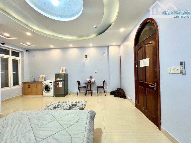 Căn hộ ngay trung tâm quận 4 mới, máy giặt riêng từng phòng, gần đại học Luật, quận 1 - 1