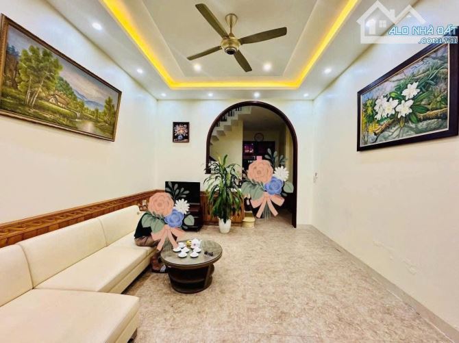 Bán gấp! Trần Phú, Văn Quán DT 85m2, 4 tầng, MT 4.5m, ô tô tránh, dân xây, giá 16.2 tỷ - 1