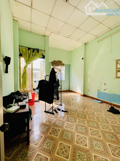 Bán nhà 2 tầng Trần Thánh Tông, Tân Bình gần sân bay, 3PN, hẻm ô tô, 4 tỷ nhỉnh - 1