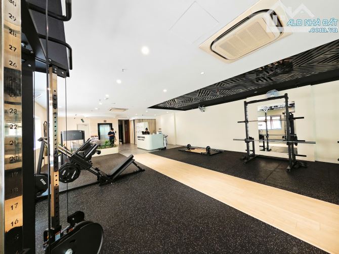 Còn duy nhất 1 sàn Vũ Tông Phan 120m2 16tr lô góc view kính trần cao 3m5