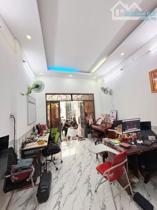 Bán nhà Hẻm Ôtô Vào Nhà  Khu Bàu Cát Tân Bình,88m2,2 Tầng chỉ Hơn 9tỷ - 1