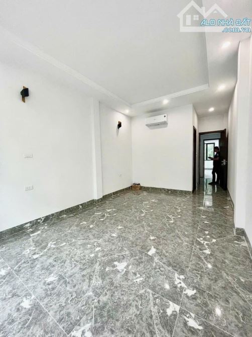 Nhà phân lô ô tô Ngọc Khánh - La thành, 16 tỷ 2, DT 51m, 5 tầng thang máy - 1