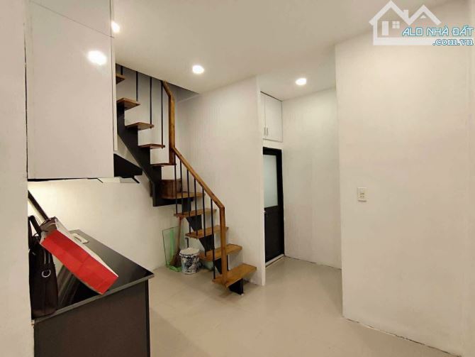 [Q8] Phạm Thế Hiển - bước 1 chân quá Q1 - 15m2 (3x5) chỉ nhỉnh 1 tỷ - 1