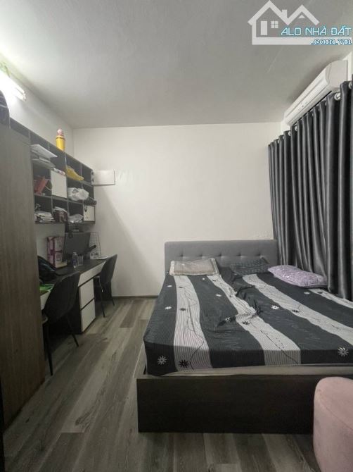 Bán nhà Trần Cung, 38m- 5 tầng, MT 4m, sát ô tô, nở hậu, an sinh đỉnh, tiện ích đầy đủ - 1