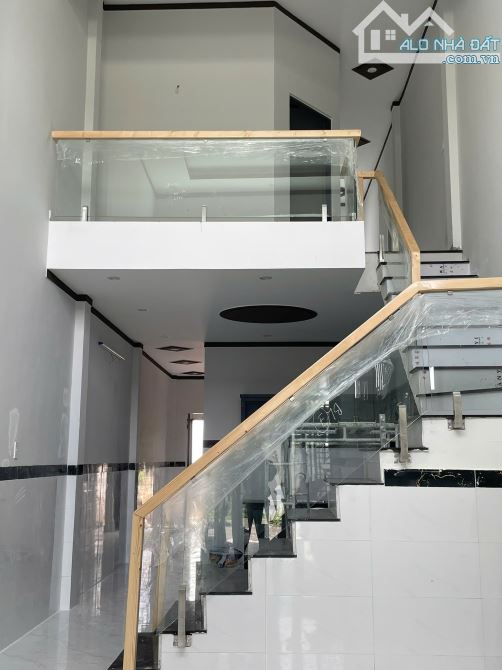 Bán nhà lầu sau chợ Bình Lợi trả trước 400 nhận nhà - 1