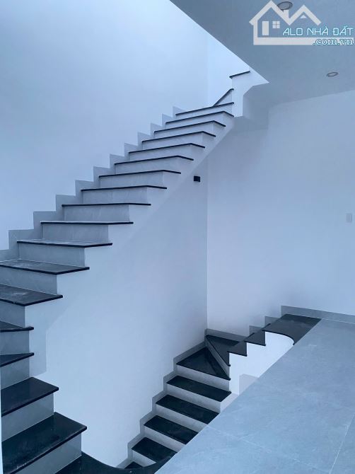 NHÀ 3 TẦNG – XÃ THÀNH HẢI, PHAN RANG – DIỆN TÍCH SÀN 210m² GIÁ CHỈ 2 TỶ - 1