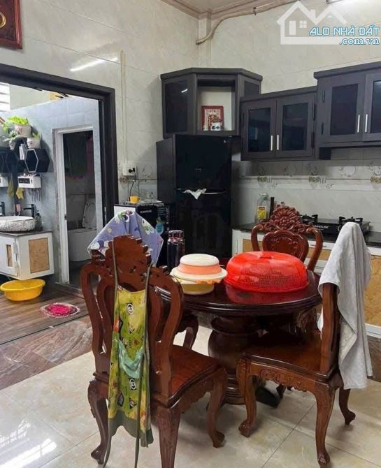 GẤP ! Bán nhanh nhà ở Thới Tam Thôn Hóc Môn 4x20 ( 82m2 ) 950 TRIỆU Sổ hồng riêng - 1