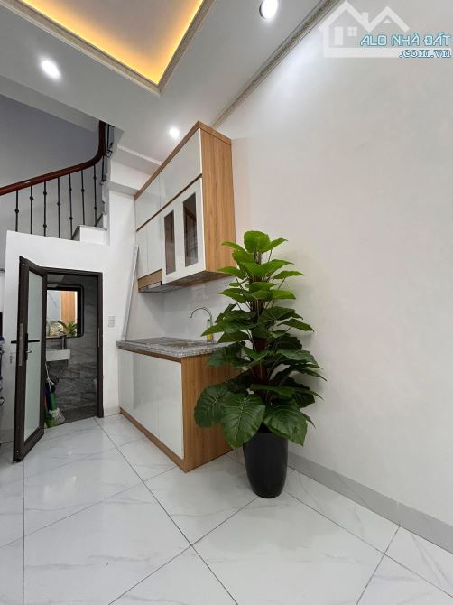 5 TẦNG ĐỦ CÔNG NĂNG - BA BƯỚC CHÂN RA HỒ VĂN CHƯƠNG - LÔ GÓC CỰC THOÁNG SÁNG - 1