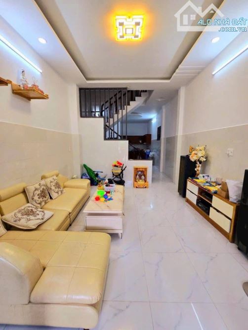 Bán Nhà Riêng 2 tầng HXH tránh Nguyễn Xiển, 4,2 tỷ, 66 m2, 3PN, 2WC, pháp lý đầy đủ