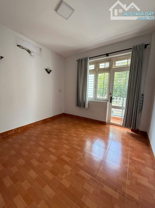 Bán nhà đường Đất Thánh, phường 6, 3.8x15m, 3 tầng, giá 6.5 tỷ TL - 1