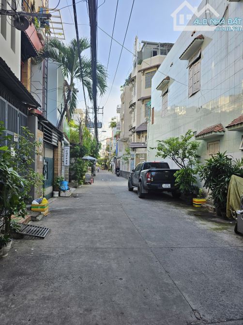CẦN BÁN GẤP NHÀ BÙI ĐÌNH TÚY, 68M2, 4 TẦNG BTCT, 4PN, HẺM XE HƠI, CHỈ NHỈN 9TY THƯƠNG LƯỢN - 1